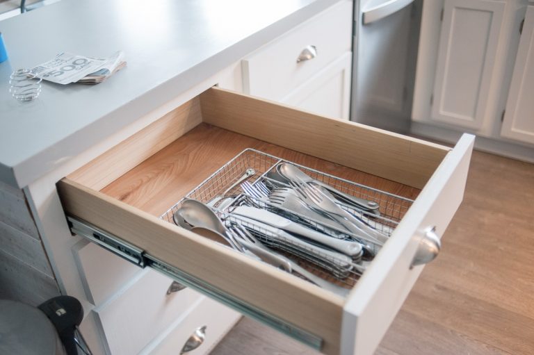 kitchen cabinet replacement drawers        <h3 class=